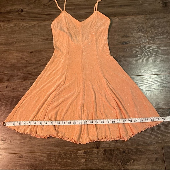 Vintage Lingerie nightie shimmer peach made in Canada by Dalmys - Picture 10 of 14